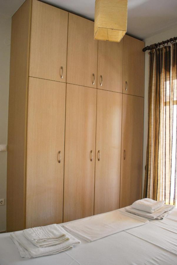 Canal Luxury Apartments เนอาโปติไดอา ภายนอก รูปภาพ